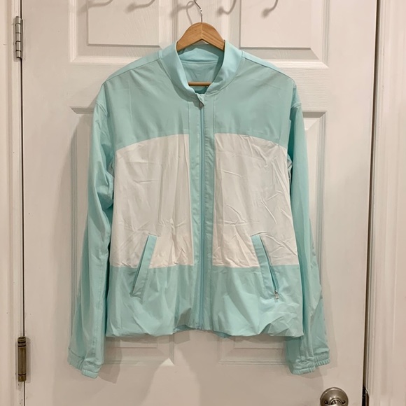 Lululemon Water Resistant Off the Court Light Zip Up Jacket - Picture 7 of 15